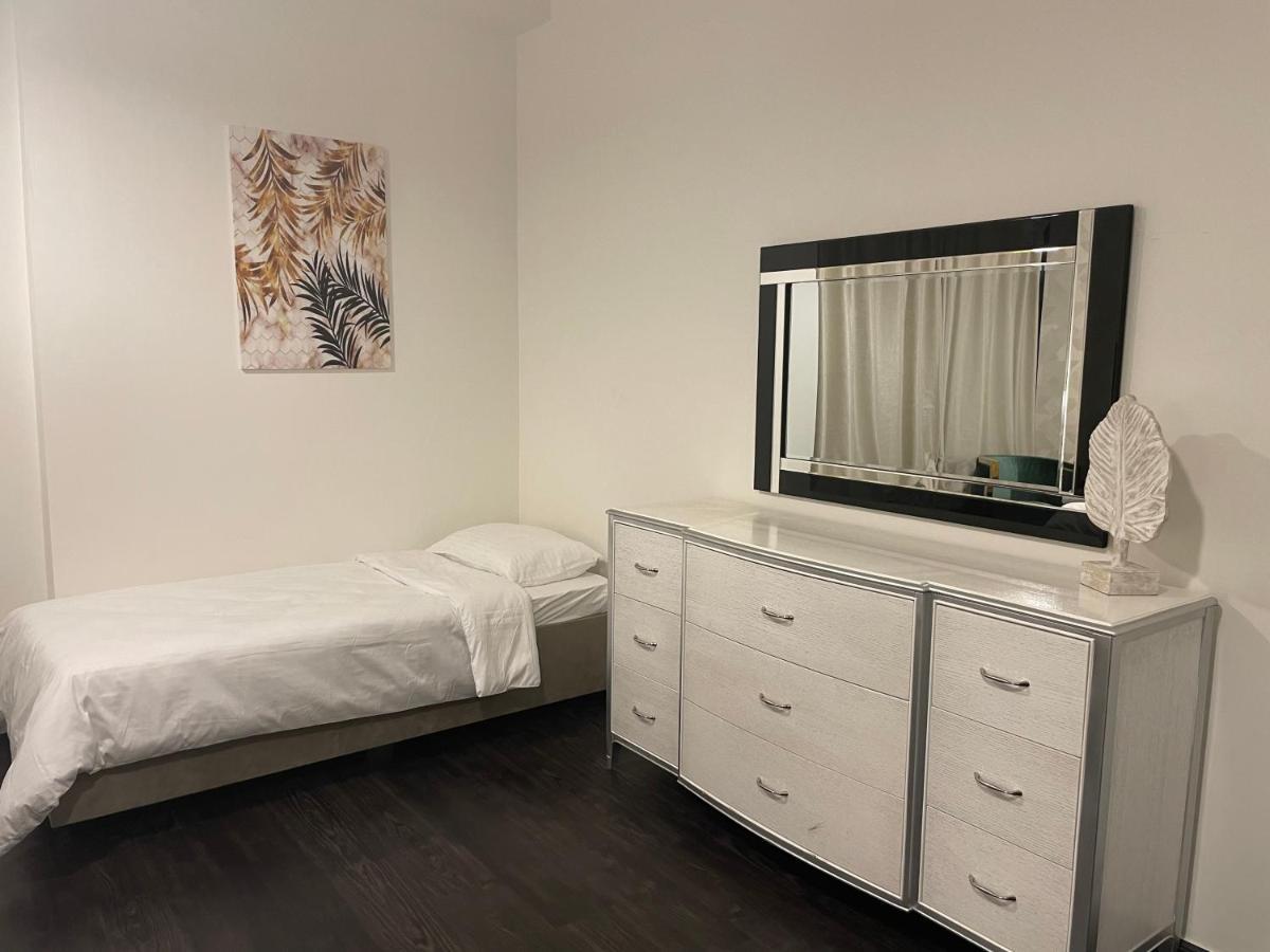 Usmans 1 Bedroom 4 Beds Jbr Huge Sea View 120 Sqm 2 Balconies Dubai Esterno foto